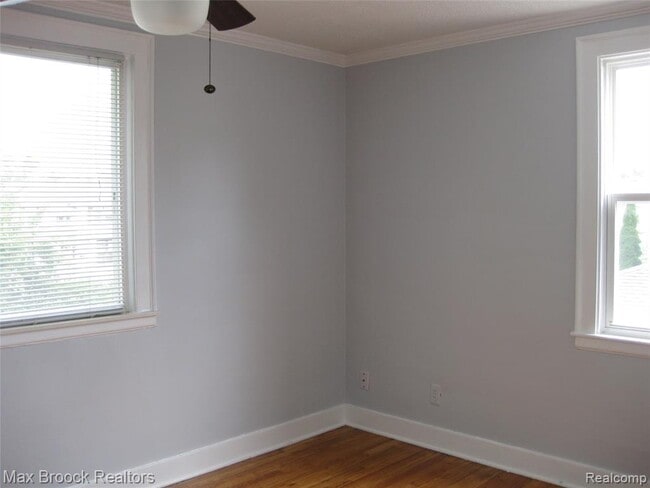 Building Photo - 1265 Franklin Rd