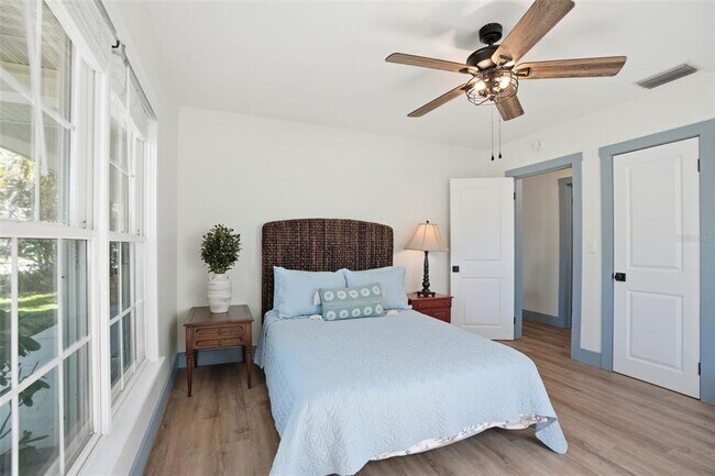 Building Photo - 759 Lantana Ave