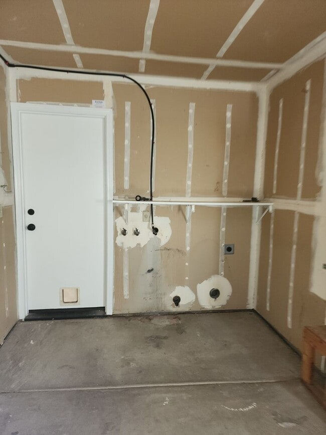 Building Photo - Salida 3 bedroom 2 bathroom