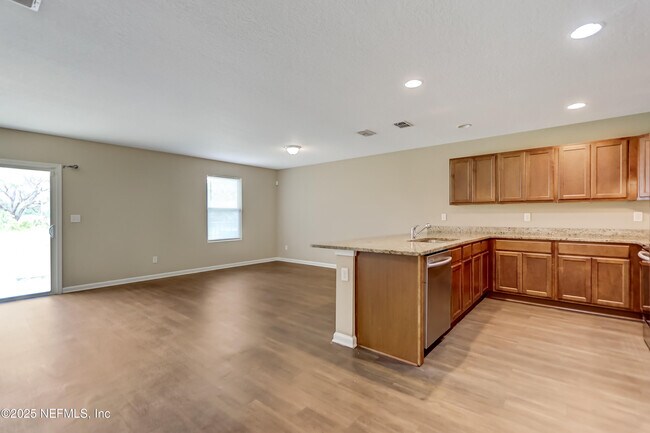 Building Photo - 8151 Lanette St