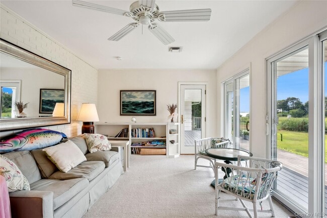 Building Photo - 33 Beach Rd