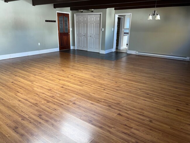 Building Photo - 104 Lafayette St