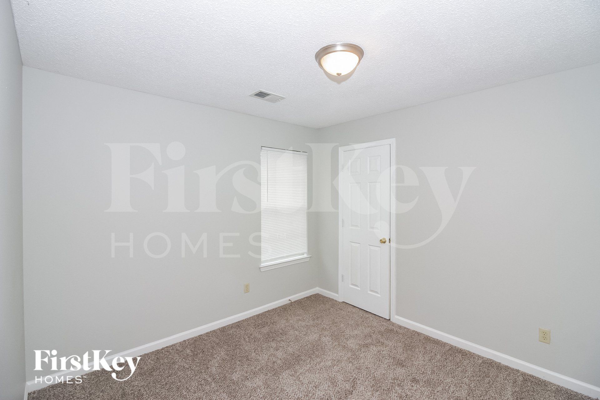 Building Photo - 6935 Naples Dr