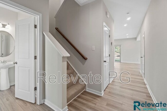 Building Photo - 5100 Ellingshire Dr