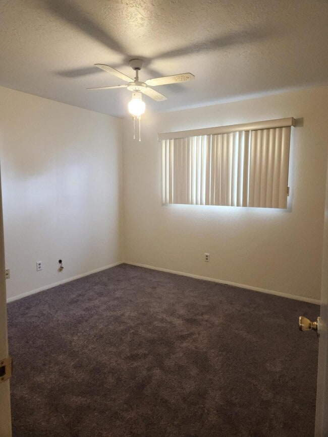 Building Photo - 8509 Bellehaven Pl NE