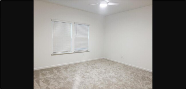 Building Photo - 63 River Strand Ln