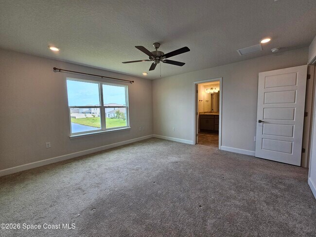 Building Photo - 1109 Canfield Cir