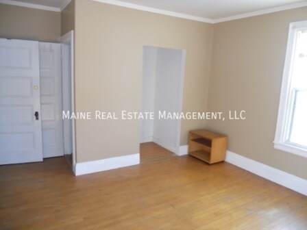 Building Photo - 189 Forest Ave