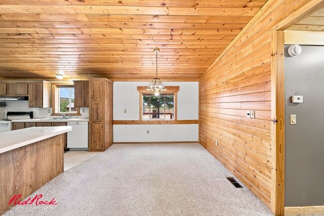 Building Photo - 408 Harmony Dr