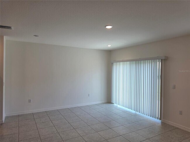 Building Photo - 3596 Smt Vw Wy