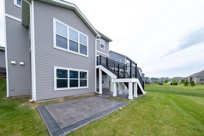 Building Photo - 3849 Thrush St