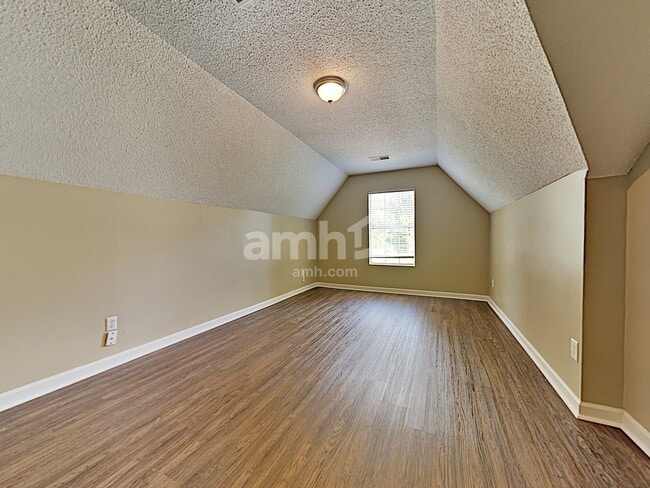 Building Photo - 4514 Huron Rd