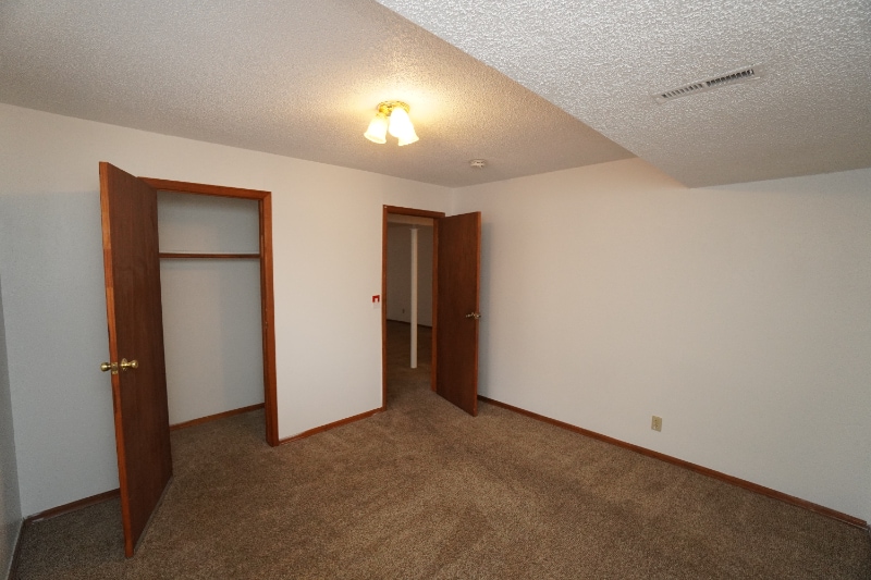 Building Photo - 1859 Granby Ct