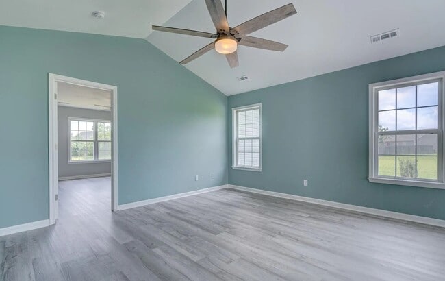 Building Photo - WHITNEY PINES - 3 Bedroom Home located in ...