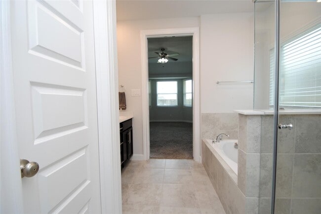 Building Photo - 8834 Arch Rock Dr