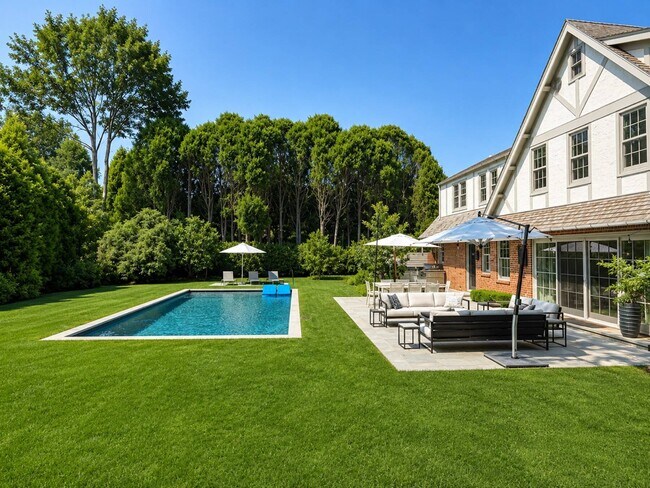 Building Photo - 68 Mill Hill Ln