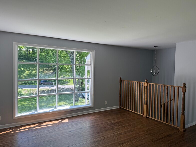 Building Photo - 317 Melvin Jones Dr