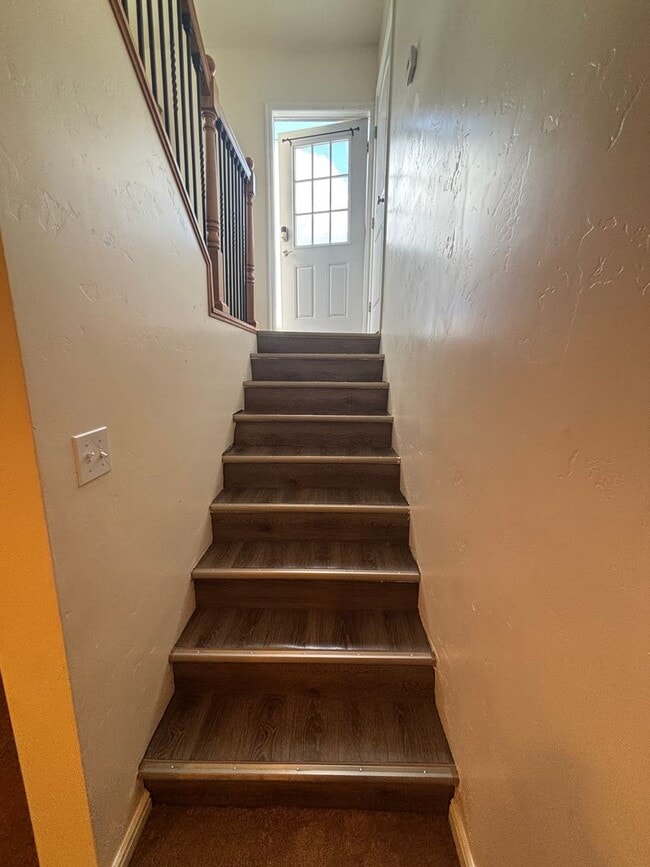 Building Photo - Home with Many Qualities! Commercial or residential