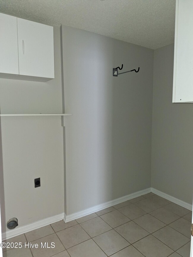 Building Photo - 2922 Mulberry Ln