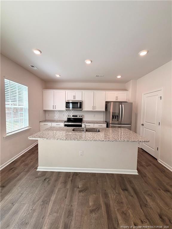 Building Photo - 305 Roberts Pl