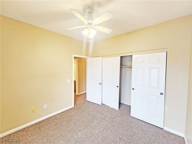 Building Photo - 1421 Star Rd
