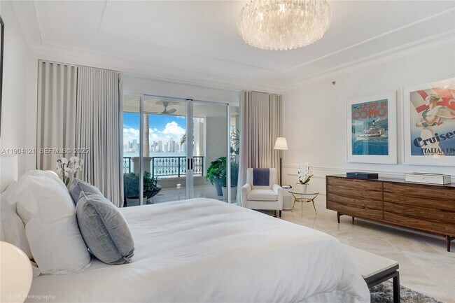 Building Photo - 4822 Fisher Island Dr