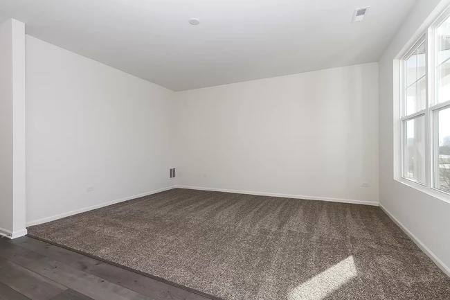 Building Photo - 1601 Albany St