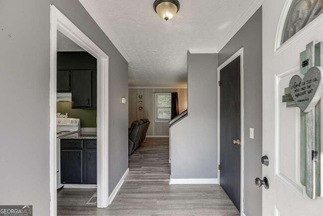 Building Photo - 2193 Kings Forest Dr SE