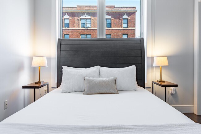 Building Photo - 6401 Park Ave