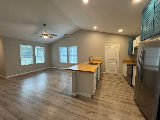 Building Photo - **MOVE IN SPECIAL** Conway - 3 Bedroom / 2...