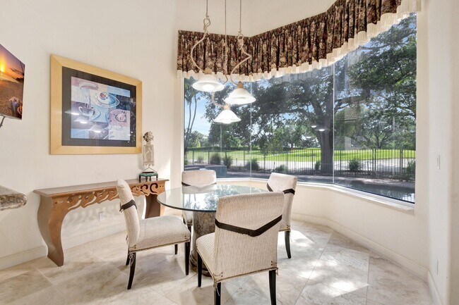 Building Photo - 6802 Casa Grande Way