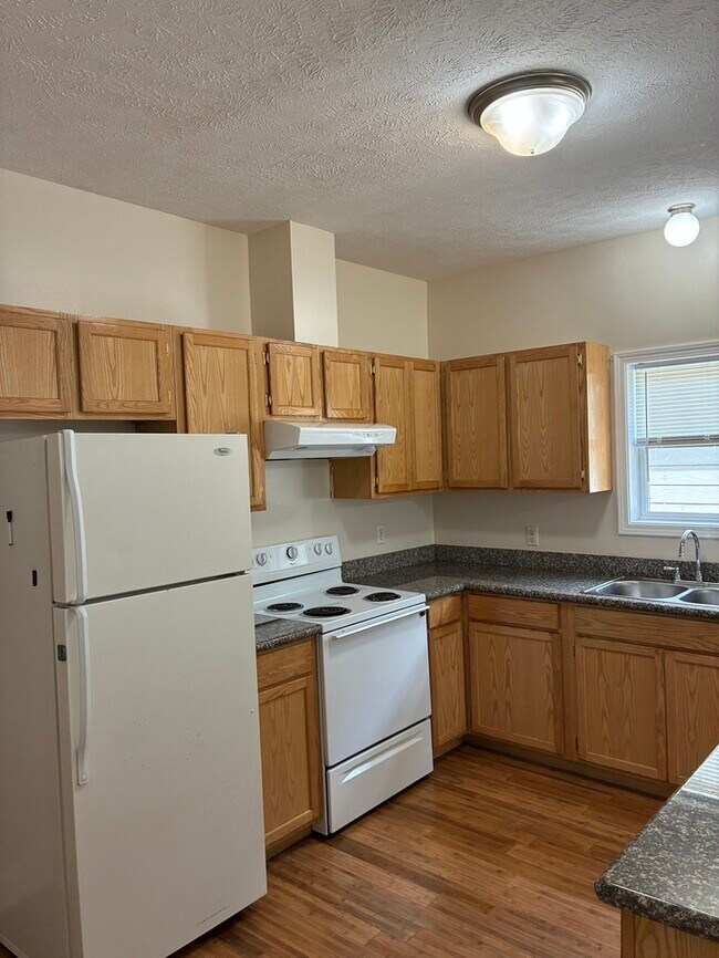 Building Photo - Beautiful 2/1 in Bay St. Louis, MS