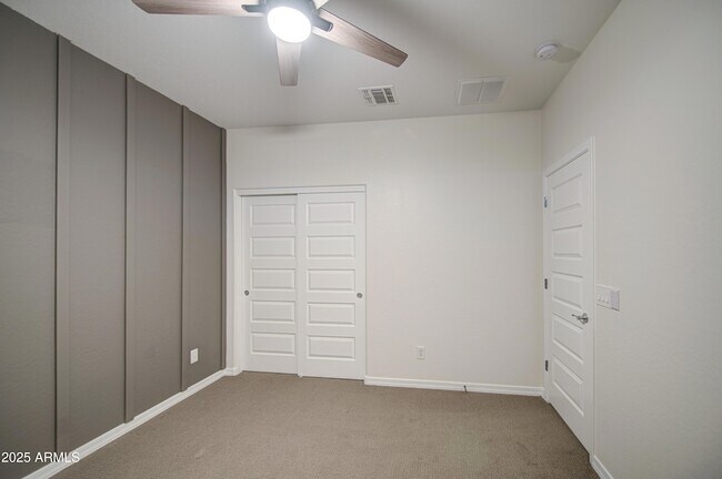 Building Photo - 9856 E Palladium Dr