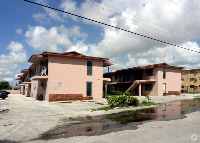 3900 SW 78th Ct - Apartamentos Bird Road
