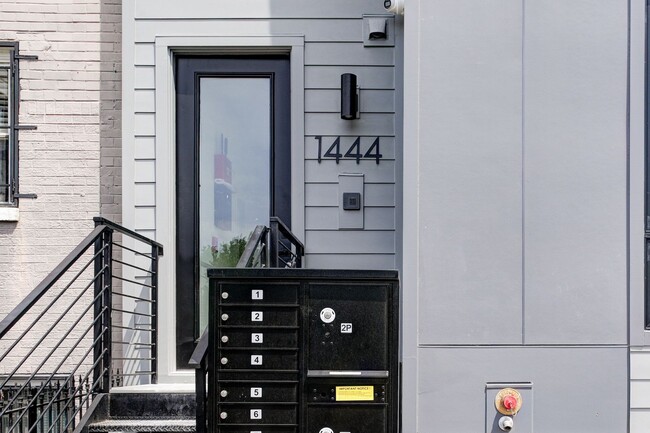 Building Photo - 1444 Independence Ave SE
