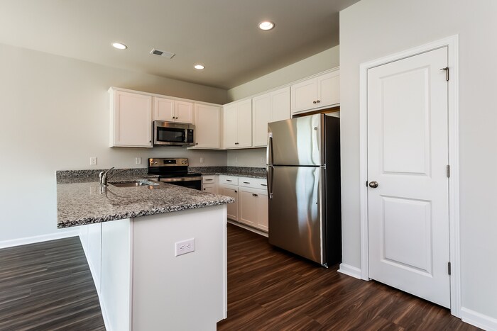 Building Photo - 269 Clydesdale Cir
