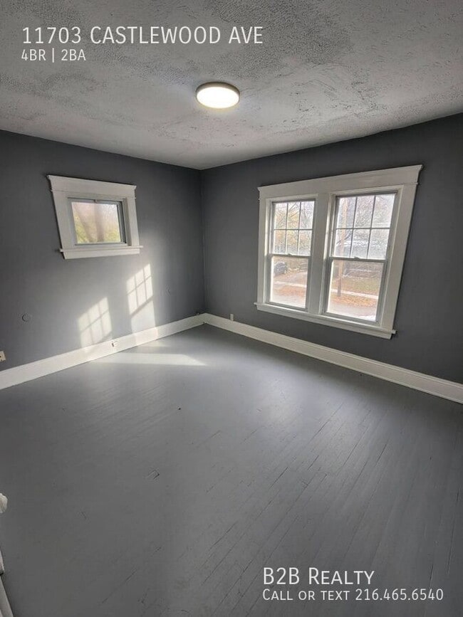 Building Photo - 11703 Castlewood Ave