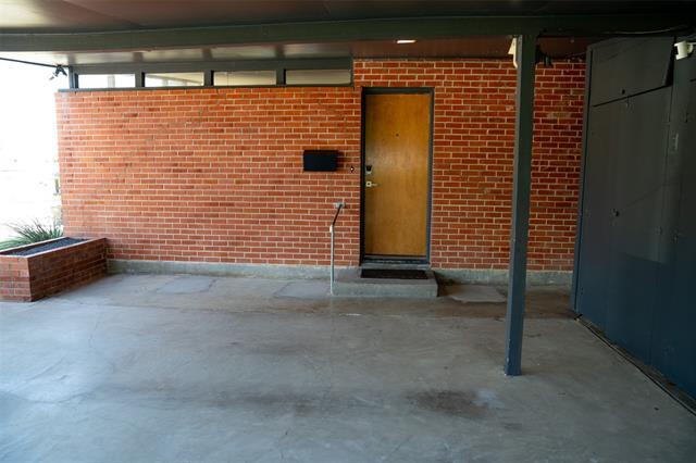 Building Photo - 3259 Binyon St