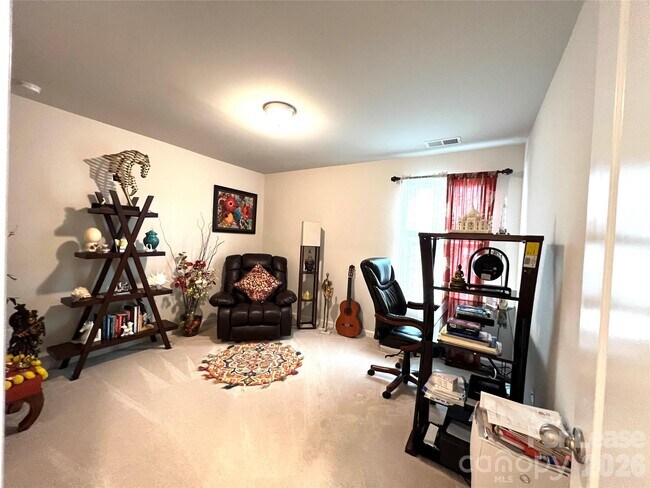 Building Photo - 1031 Winnett Dr