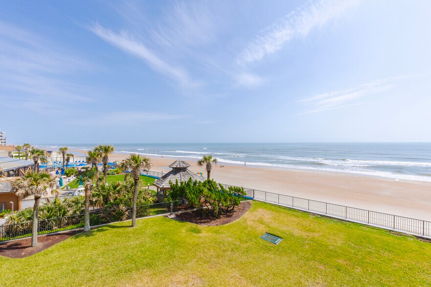 View - 2425 S Atlantic Ave