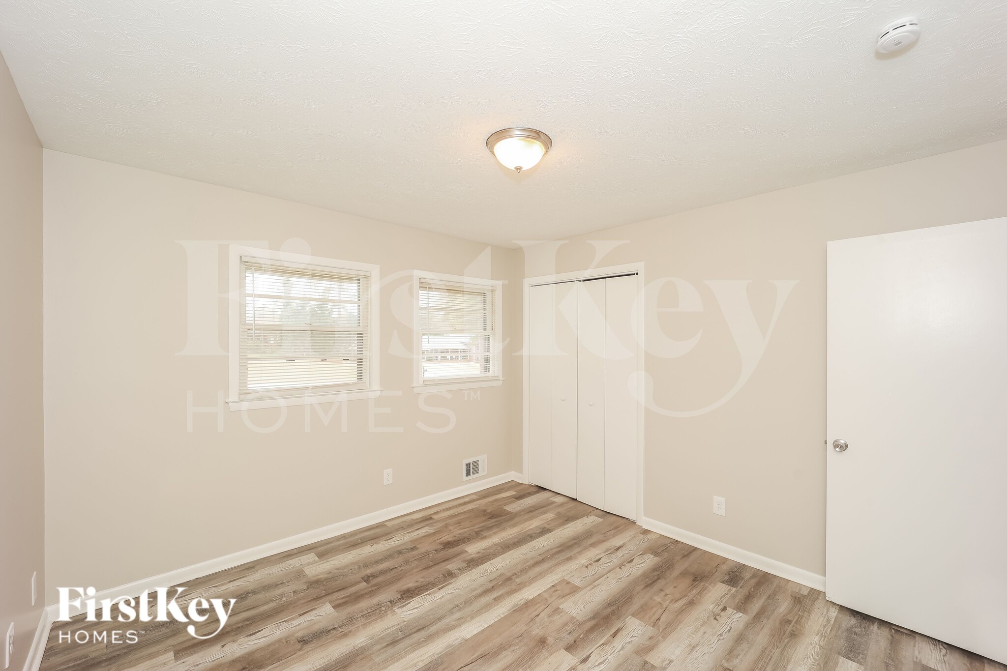 Building Photo - 347 Judy Dr