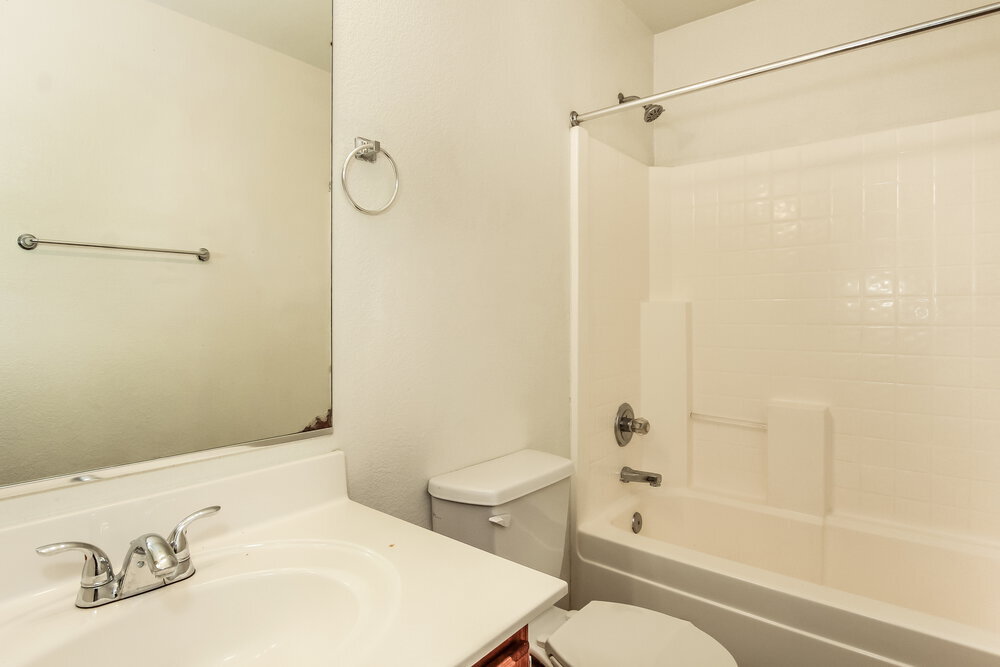 Building Photo - 2746 S Southwind Dr