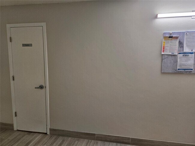 Building Photo - 500 Treasure Island Causeway