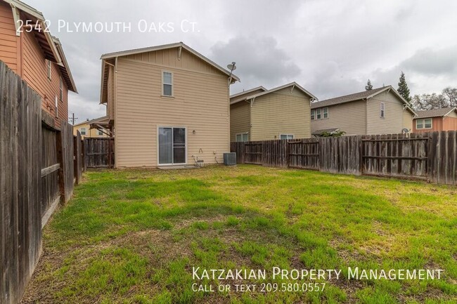 Building Photo - Two-Story 3-Bedroom 2.5-Bath House