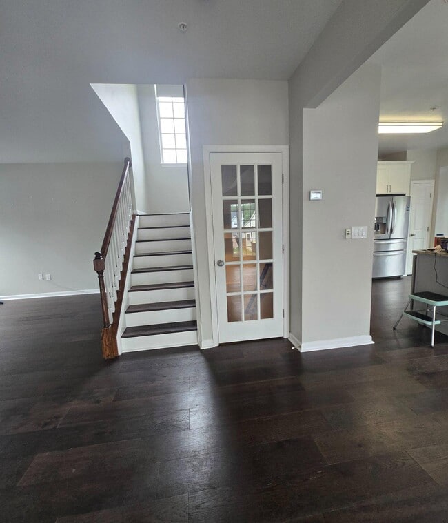 Building Photo - 7811 New Ascot Ln