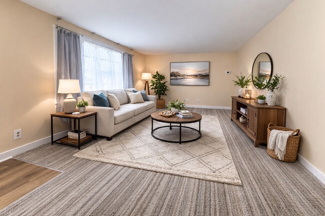 Building Photo - 2701 Wilshire Blvd