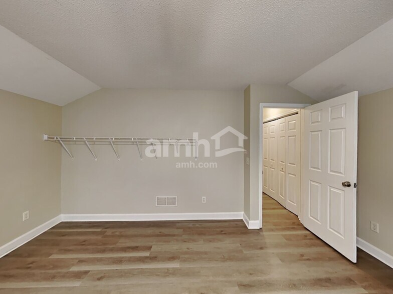 Building Photo - 1815 Bernice Dr