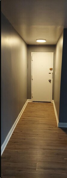 Building Photo - 3415 5th St SE