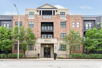 Building Photo - 355 E Ohio St