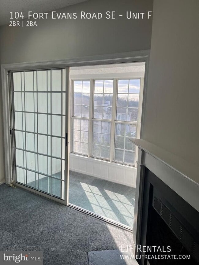 Building Photo - 104 Fort Evans Rd SE